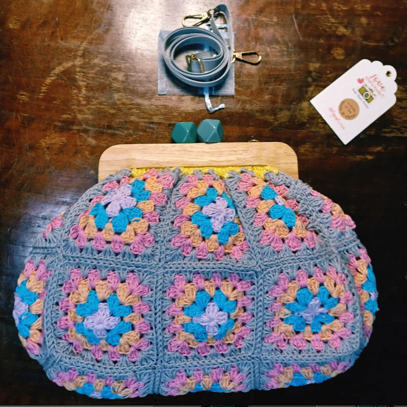 happy-loops-borsa-1